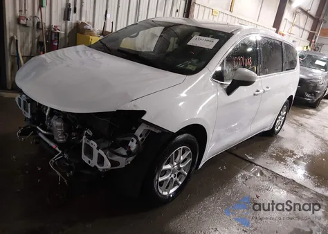 2020 Chrysler Voyager Lx из США, поврежденный, VIN 2C4RC1CG5LR249062